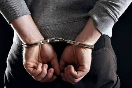 दिल्ली: गोद लेने के फर्जी कागजात के आधार पर बच्चे बेचने के आरोप में डॉक्टर समेत 10 गिरफ्तार